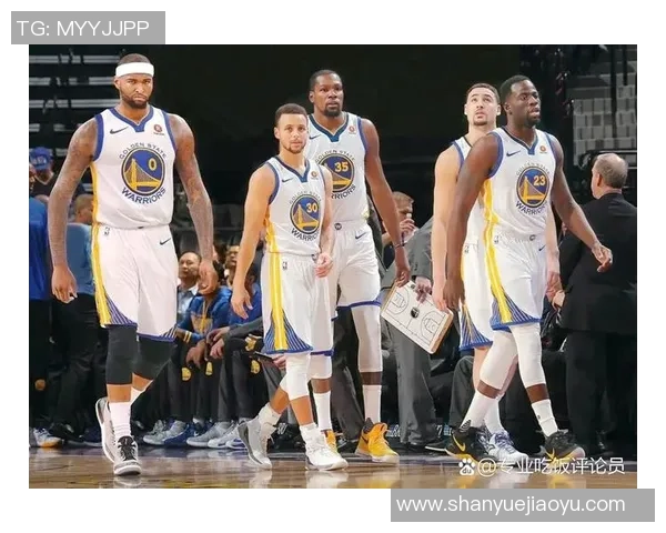 2012年湖人与勇士的激烈对决回顾与分析篮球历史中的经典时刻 2012年湖人与勇士的激烈对决回顾与分析篮球历史中的经典时刻