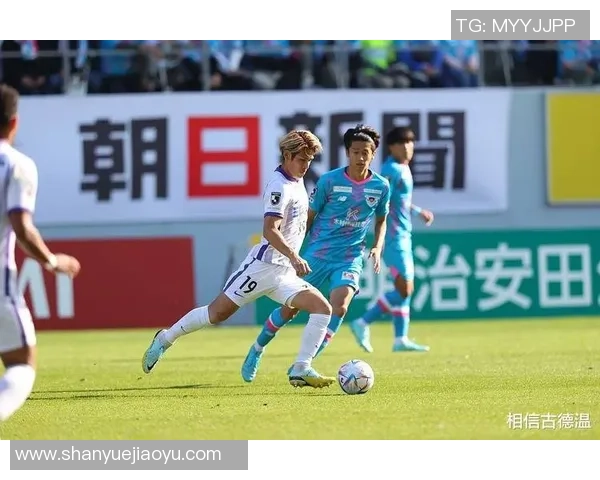 广岛三剑迎战鹿角鹿岛决战日职联赛巅峰对决